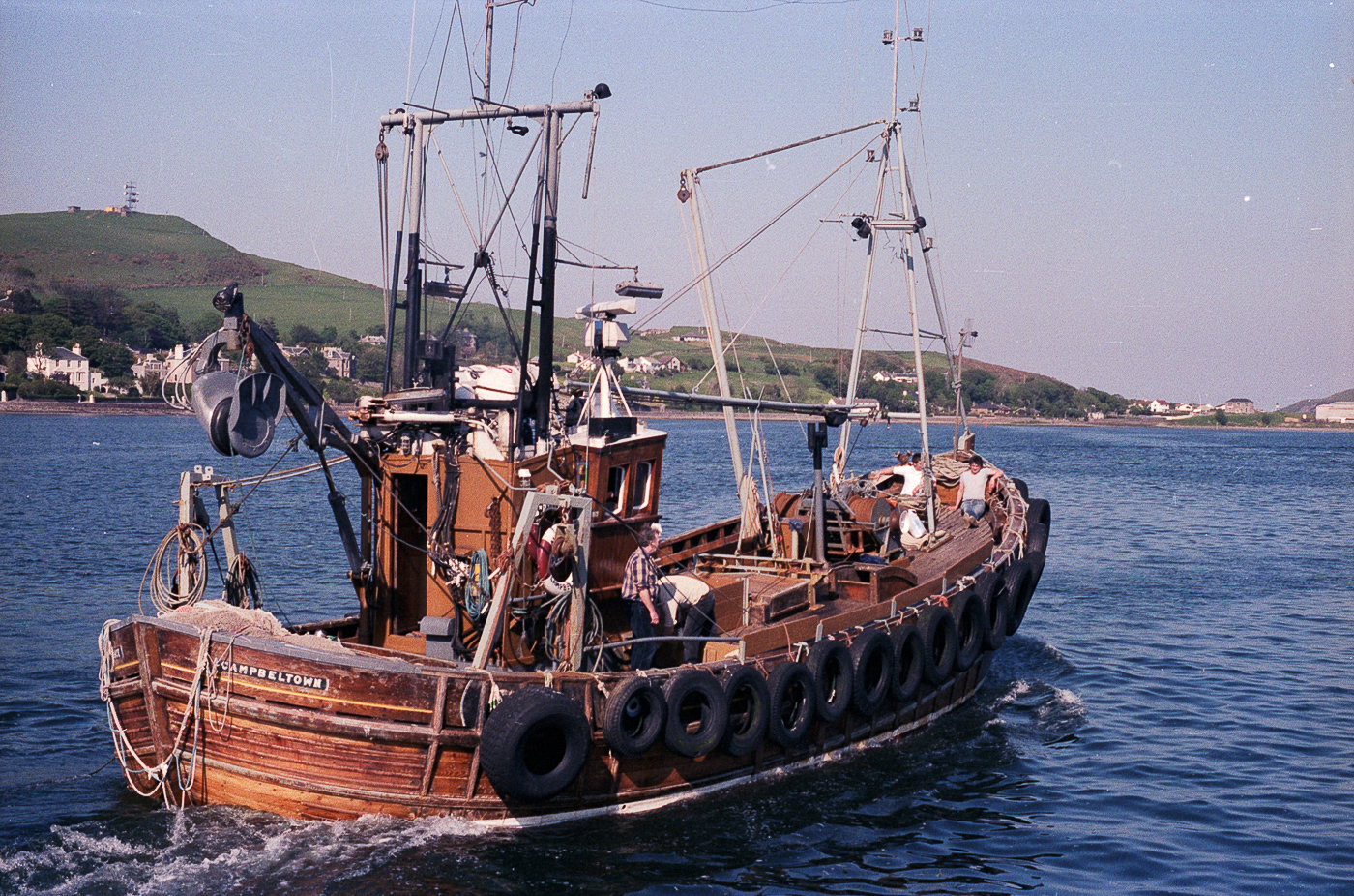 Dual purpose ringnetter and trawler 'Alliance', CN187, at sea, Campbeltown, July 1986. She was built in 1974 in Girvan.