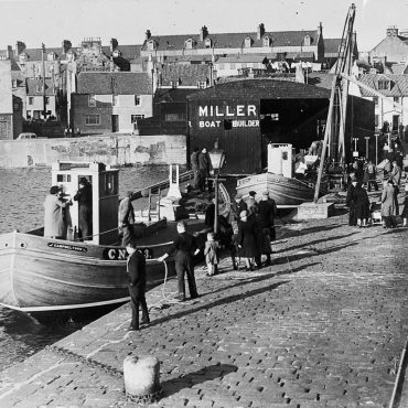 Ringnetter 'Mary McLean', CN193, in harbour, St Monans, May 1950.