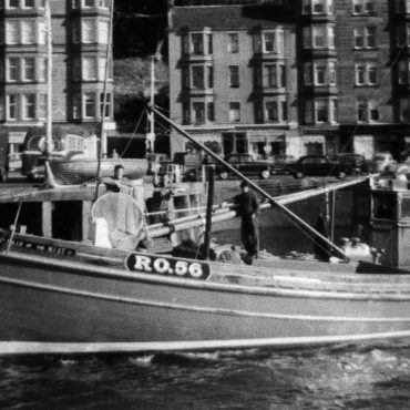 'Maid of the Mist', RO56, leaving Rothesay.